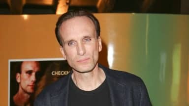 لغز الليلة الأخيرة… رسالة غامضة بجوار جثة بيتر غرين تربك المحققين لغز الليلة الأخيرة... رسالة غامضة بجوار جثة بيتر غرين تربك المحققين