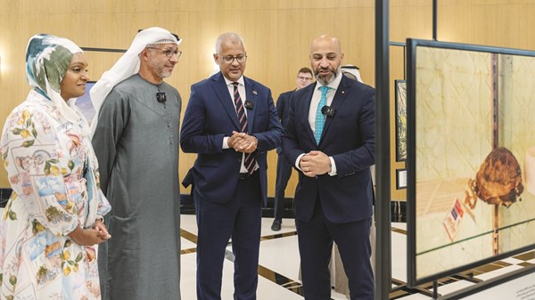 مركز جامع الشيخ زايد الكبير يفتتح معرض «سهول بلا حدود» مركز جامع الشيخ زايد الكبير يفتتح معرض «سهول بلا حدود»