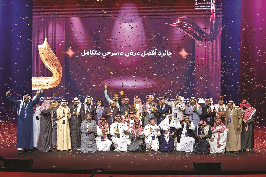 جريدة الرياض | مهرجان الرياض نثر الوعي في قطاع المسرح