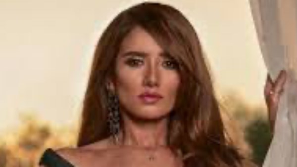 معنديش قلب.. زينة تكشف عن أكثر شخصية كسرت قلبها