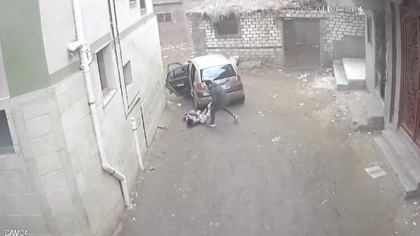 بالصور .. اختطاف طفل في كفر الشيخ وكاميرات المراقبة تكشف الواقعة