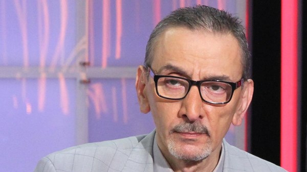 عبر طابع بريدي.. لبنان يخلد سيرة الموسيقار الراحل زياد الرحباني عبر طابع بريدي.. لبنان يخلد سيرة الموسيقار الراحل زياد الرحباني