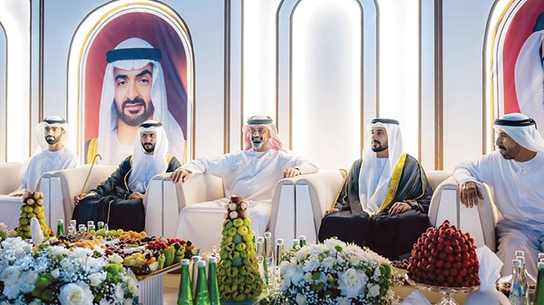 عمار بن حميد ومنصور بن محمد يحضران أفراح الكتبي