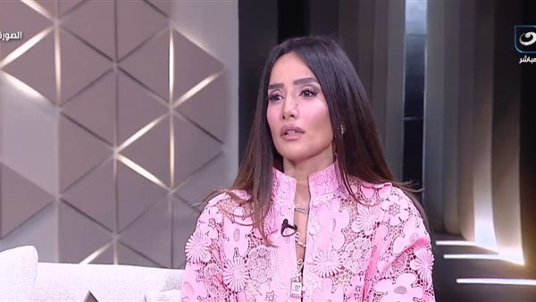 زينة تكشف معاييرها في التعامل وتوضح سبب رفضها التعاون مع بعض المخرجين والممثلين زينة تكشف معاييرها في التعامل وتوضح سبب رفضها التعاون مع بعض المخرجين والممثلين