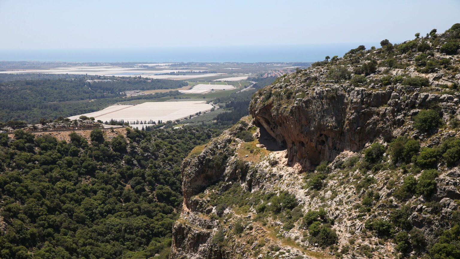 إستطلاع صادم للإسرائيليين: غالبية الشباب اليهود يفكرون بمغادرة الجليل i24NEWS