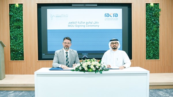 تعاون بحثي بين «مواصلات رأس الخيمة» ومركز باحثي الإمارات تعاون بحثي بين «مواصلات رأس الخيمة» ومركز باحثي الإمارات