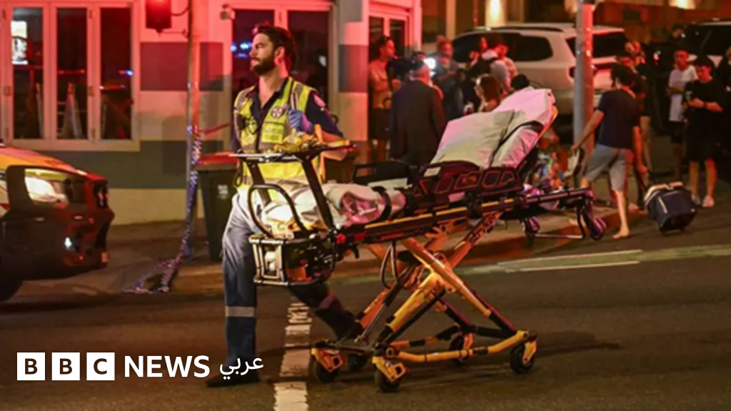 مقتل 12 شخصاً في عملية إطلاق نار عند شاطئ بونداي في سيدني مقتل 12 شخصاً في عملية إطلاق نار عند شاطئ بونداي في سيدني