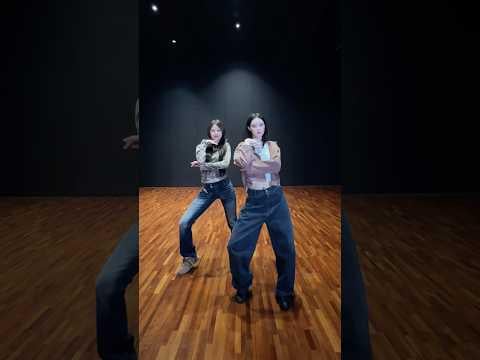 ILLIT YUNAH مع LE SSERAFIM HUH YUNJIN - ليس لطيفًا بعد الآن (تحدي الرقص) (251203)