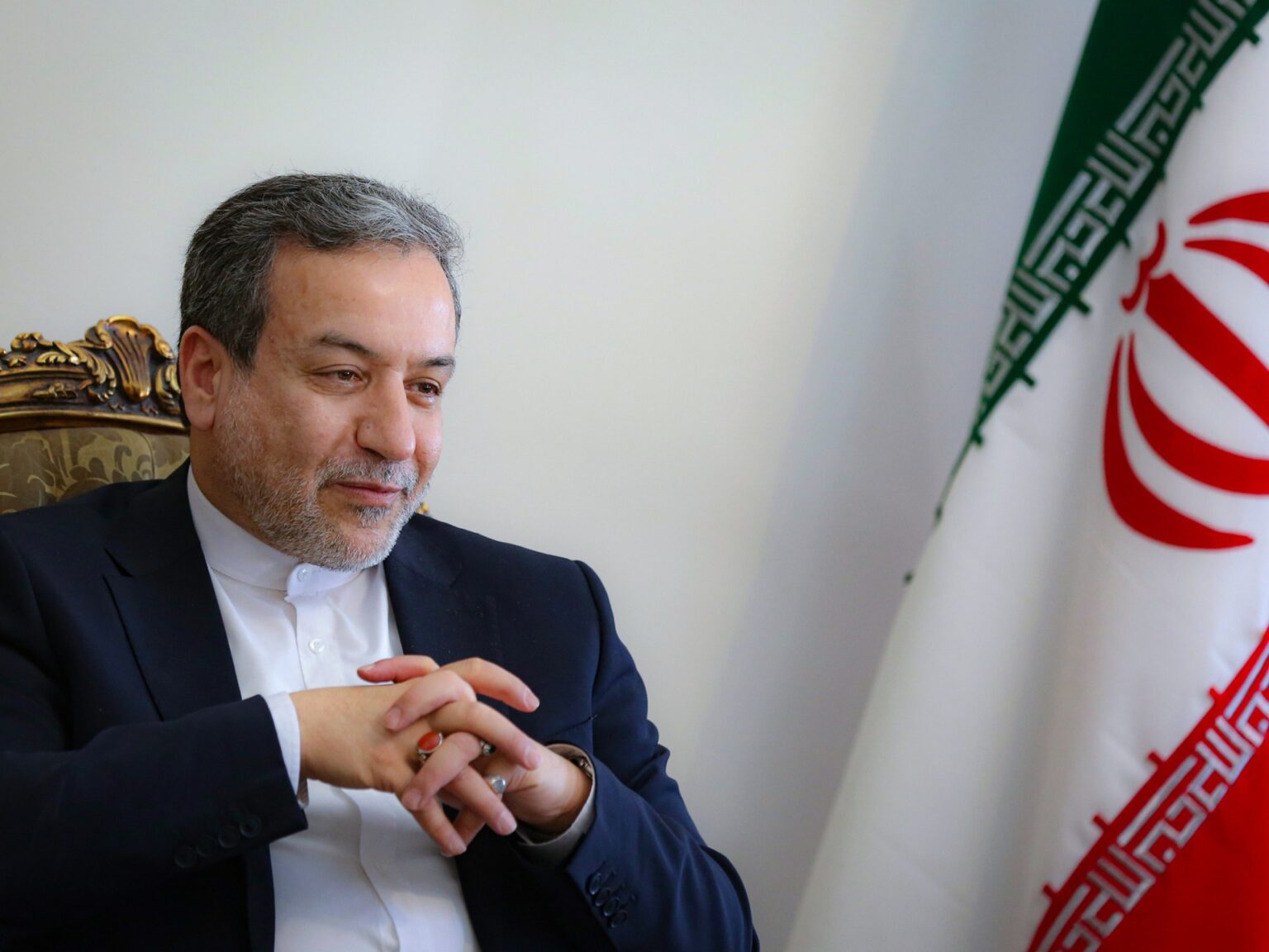 عراقجي يعتزم زيارة بيروت بعد امتناع وزير خارجية لبنان عن زيارة طهران | أخبار