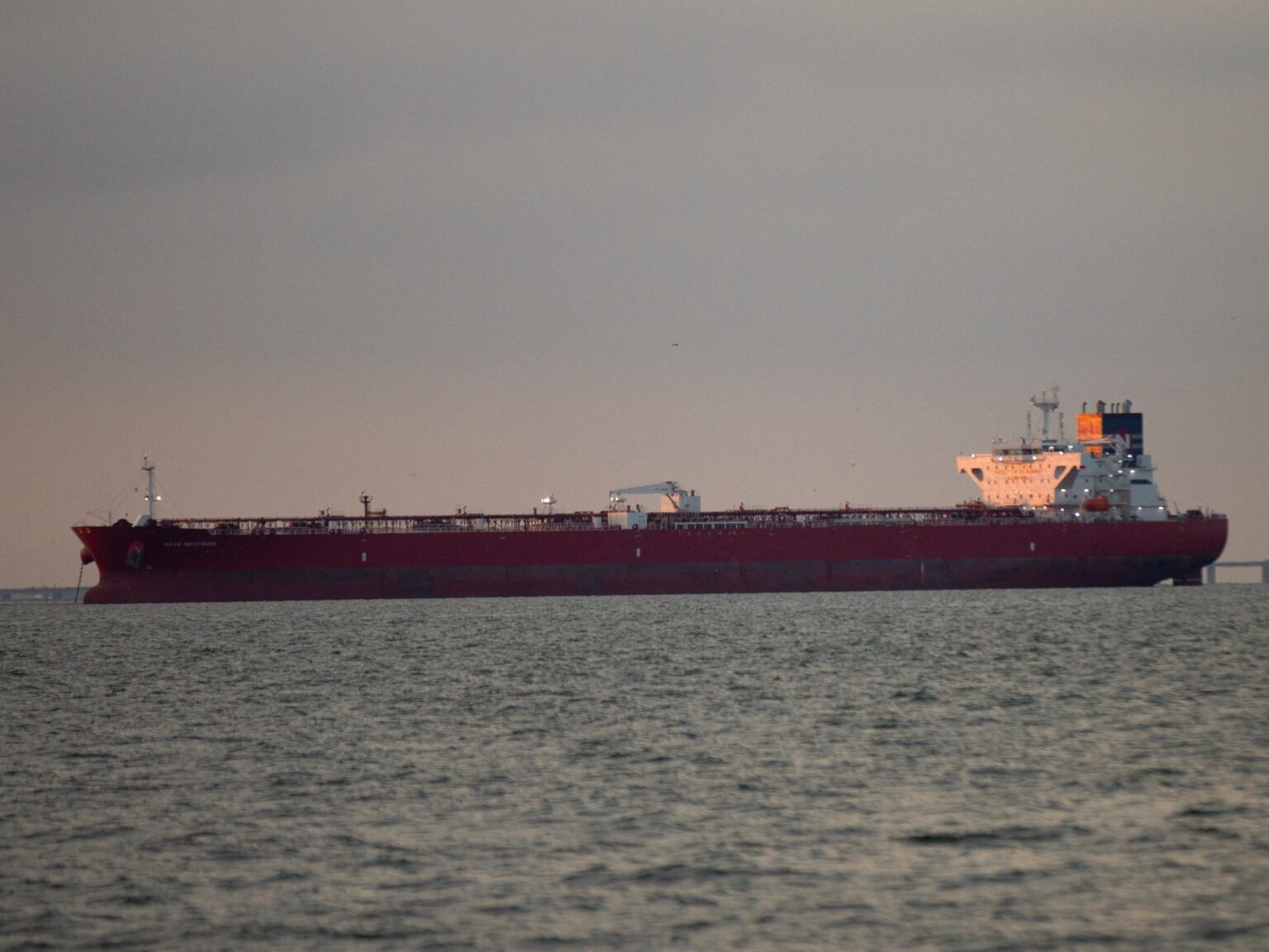 "ناقلات الزومبي".. كيف تتهرب فنزويلا من حصار واشنطن النفطي؟ | اقتصاد