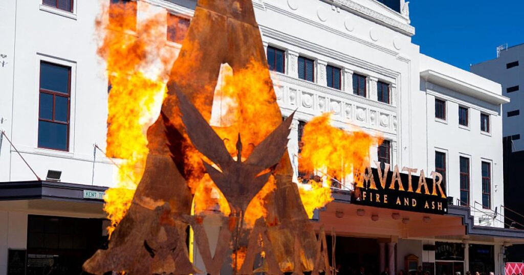 فيلم "أفاتار" يتصدر في أميركا الشمالية.. كم بلغت إيراداته؟