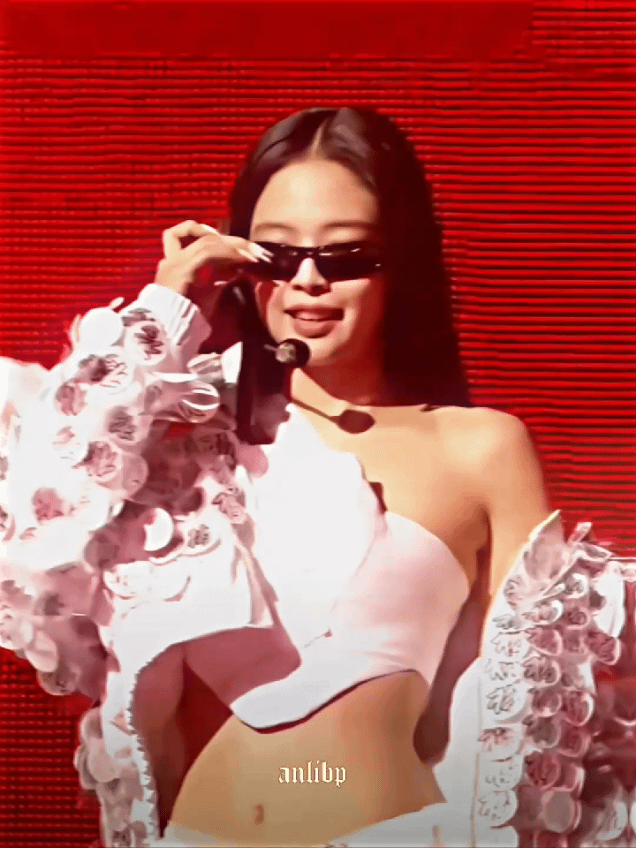 مثل Jennie TikTok لتحرير الصوت