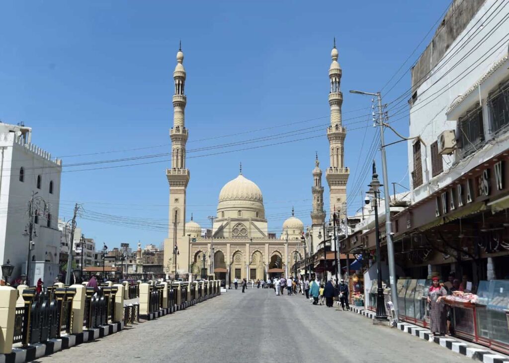 تطوير محيط مسجد السيد البدوي