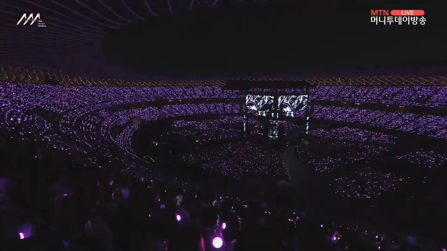 251206 IVE - XOXZ + ATTITUDE + 삐빅 (♥ Beats) + REBEL HEART @ 2025 Asia Artist Awards (AAA)