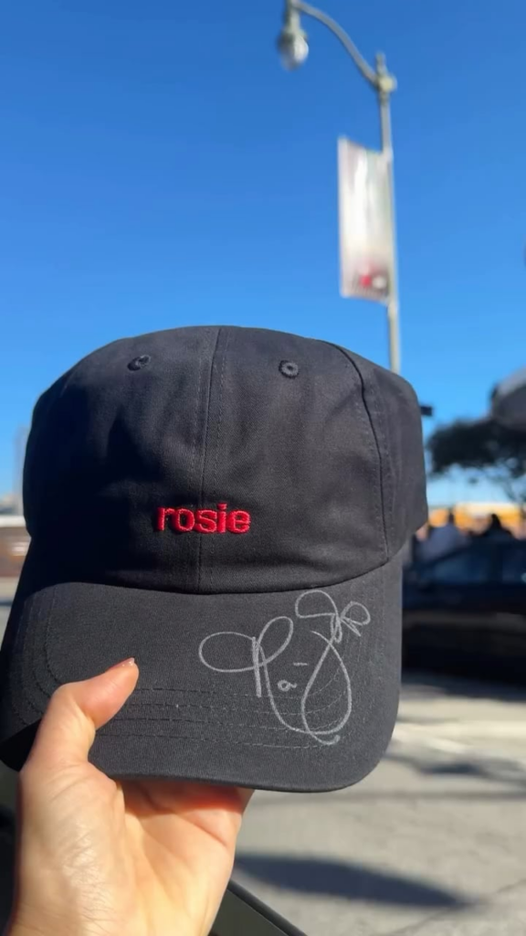 251209 تحديث روزي (مصاصة الدماء) على الانستغرام