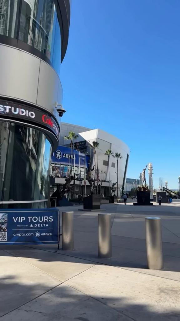 251209 تحديث روزي (مصاصة الدماء) على الانستغرام