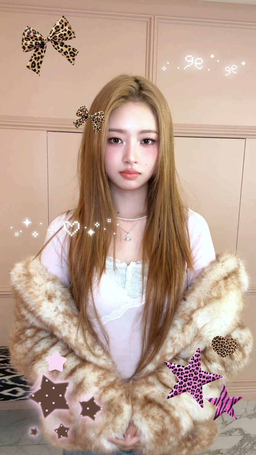 251202 تحديث TikTok الرسمي لـ IVE مع Rei - هناك عقوبة لخنازير غينيا