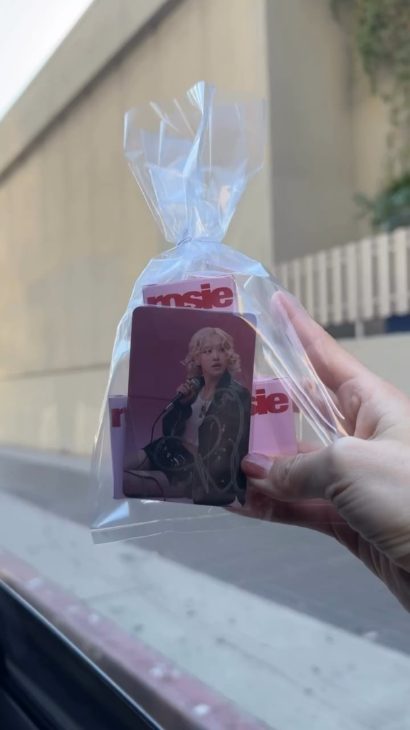 251208 تحديث روزي (مصاصة الدماء) على الانستغرام