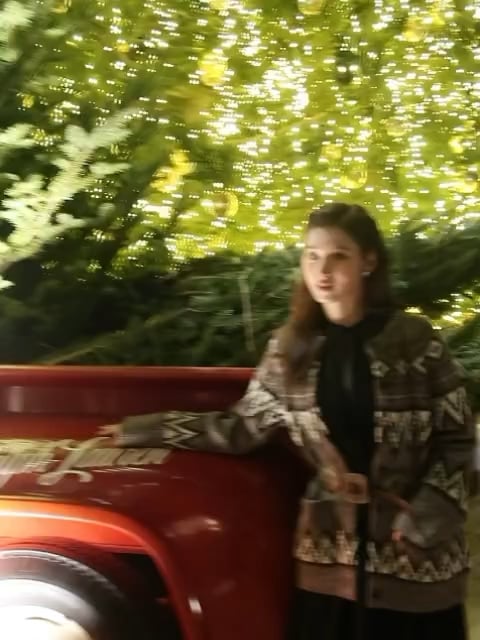 251226 تحديثات سانا على الانستقرام - أتطلع لحبيبتي ديسمبر من كل عام 🎄🤎 (فيديو)