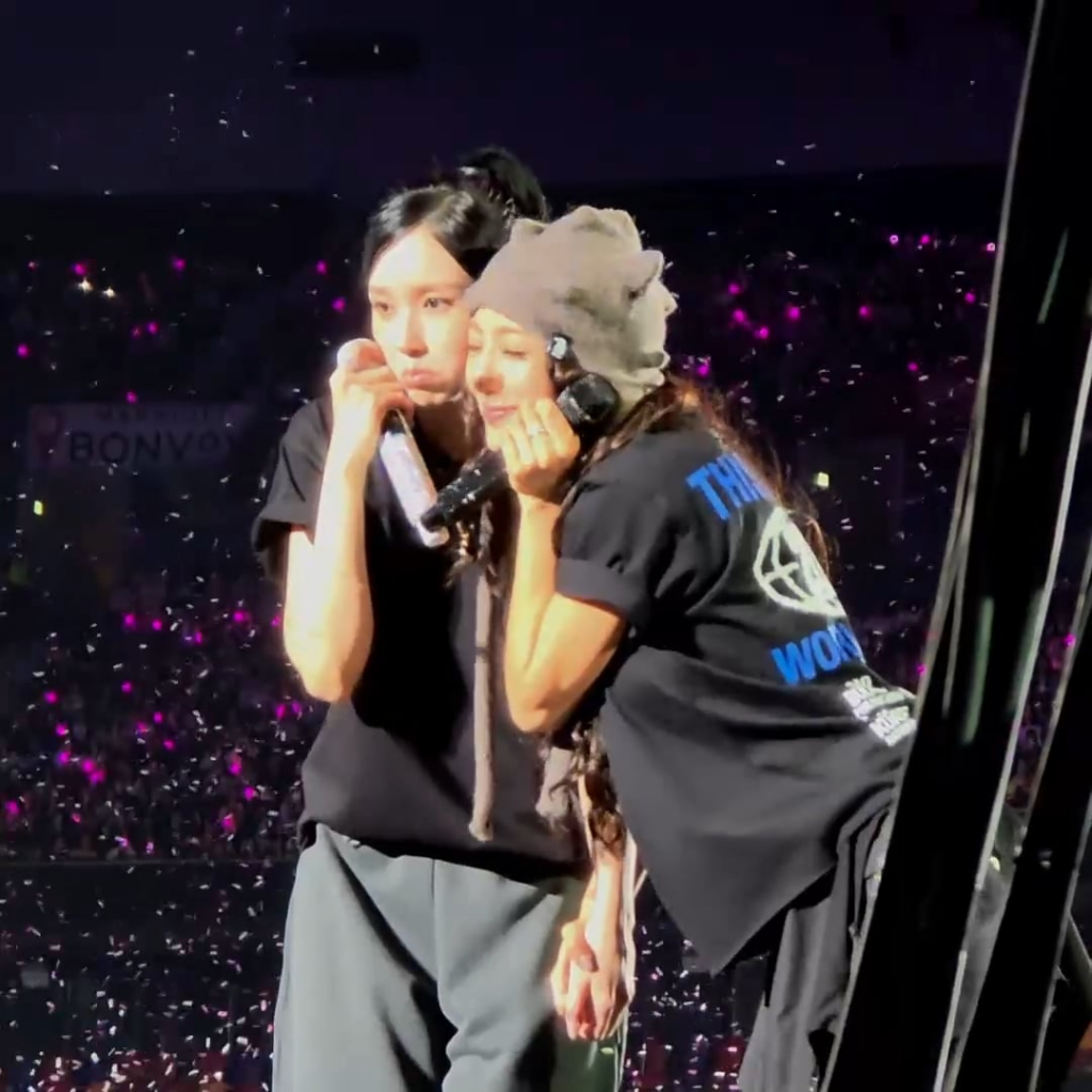 251207- مينا وجيهيو في الصورة معًا!