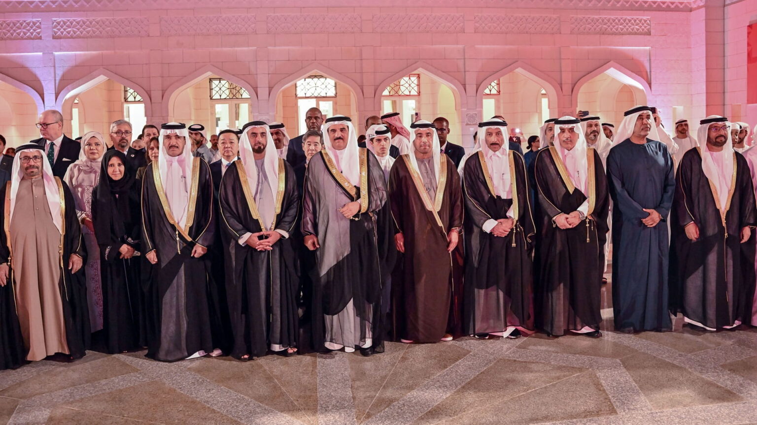 سيف بن زايد يحضر احتفال السفارة البحرينية باليوم الوطني للمملكة سيف بن زايد يحضر احتفال السفارة البحرينية باليوم الوطني للمملكة