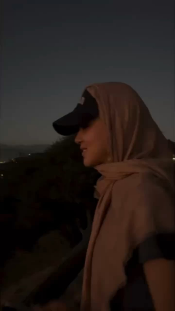 251207 تحديث روزي (مصاصة الدماء) على الانستغرام