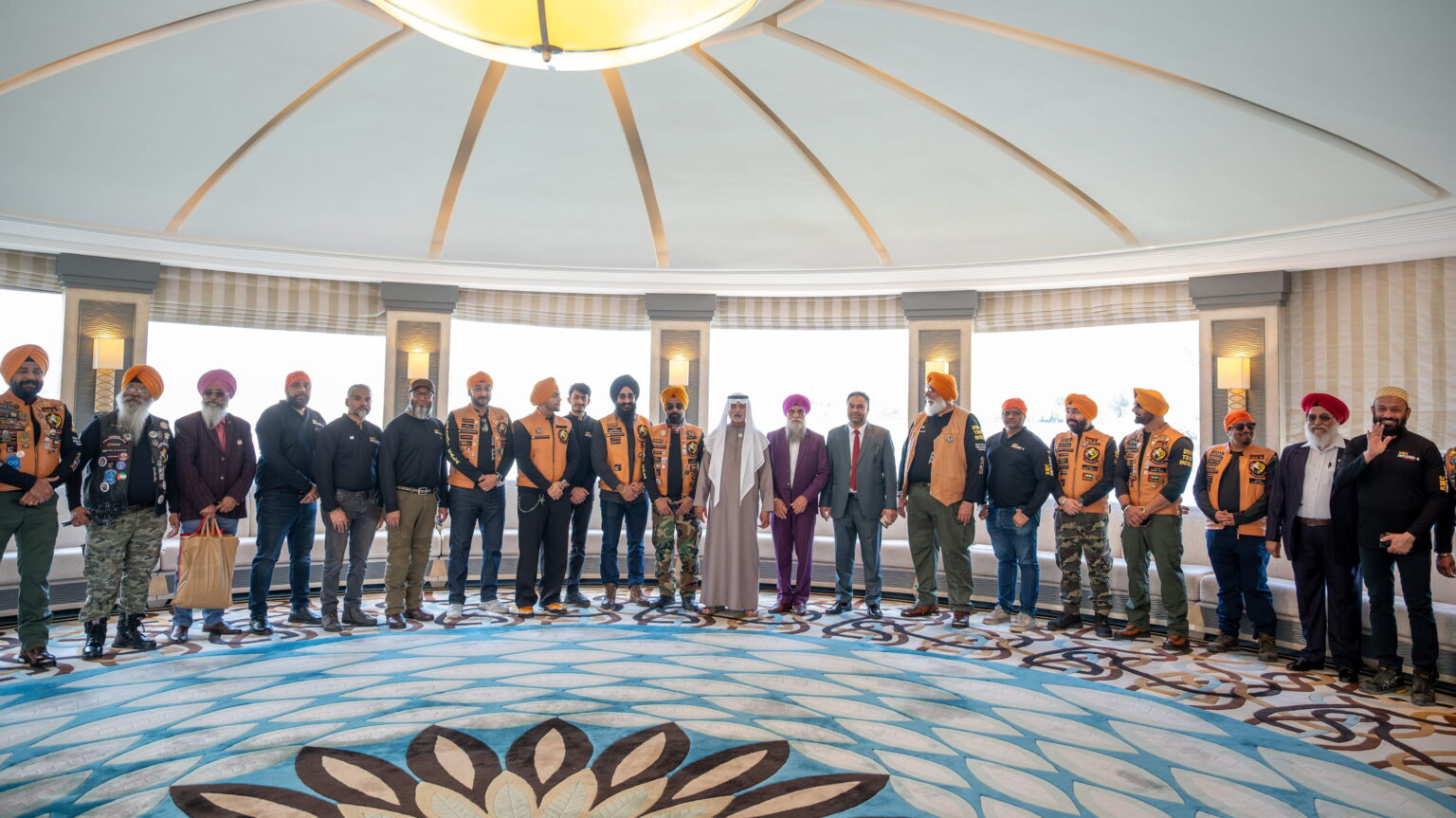 نهيان بن مبارك يؤكد حرص الإمارات على بناء مجتمع متناغم وغني بتنوعه نهيان بن مبارك يؤكد حرص الإمارات على بناء مجتمع متناغم وغني بتنوعه