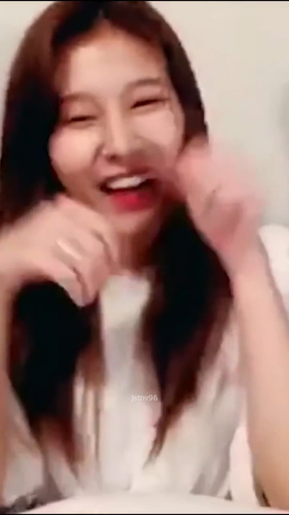 ما هي بطاقة سناء المفضلة لديك؟