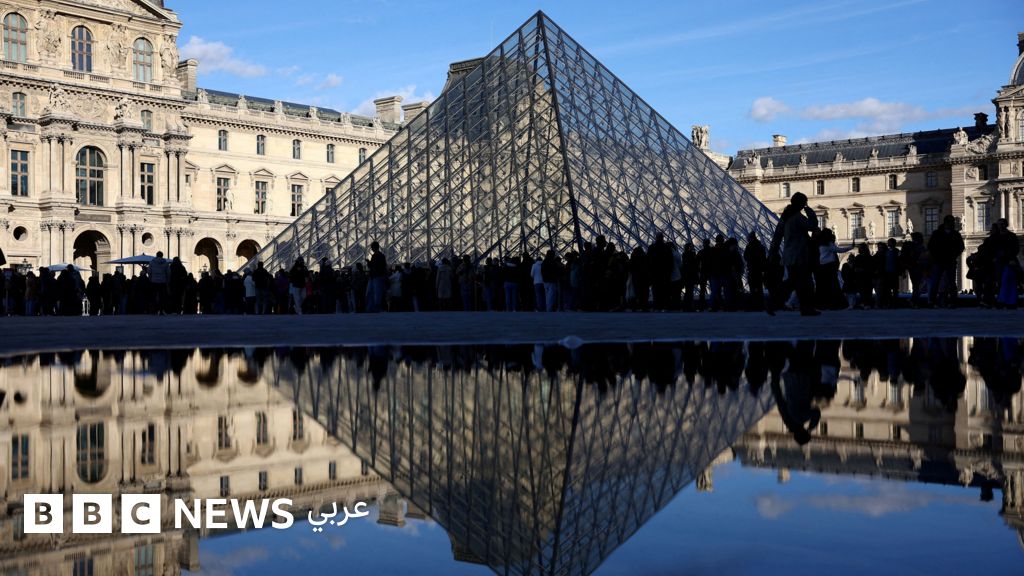 تسريب مائي يتلف مئات مجلدات الحضارة المصرية في متحف اللوفر… فما الذي حدث؟ تسريب مائي يتلف مئات مجلدات الحضارة المصرية في متحف اللوفر… فما الذي حدث؟