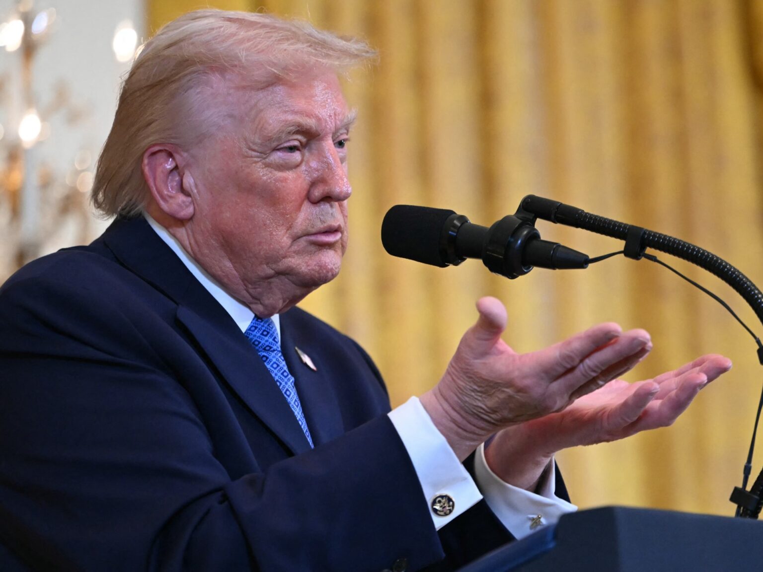 ترامب يلمّع عامه الرئاسي الأول رغم تراجع شعبيته | أخبار