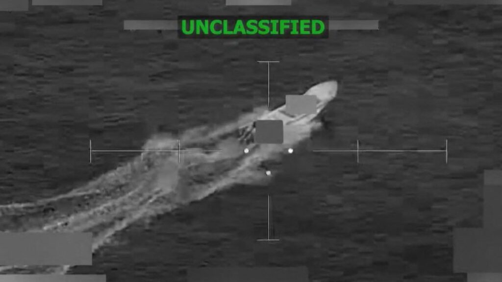 واشنطن تهاجم مجددا بالمحيط الهادي وتراشق بين ترامب ومادورو | أخبار