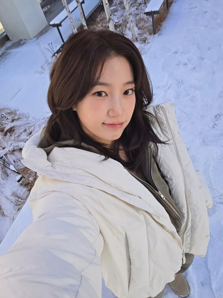 251206 تحديث انستقرام كازوها. هاه يونجين