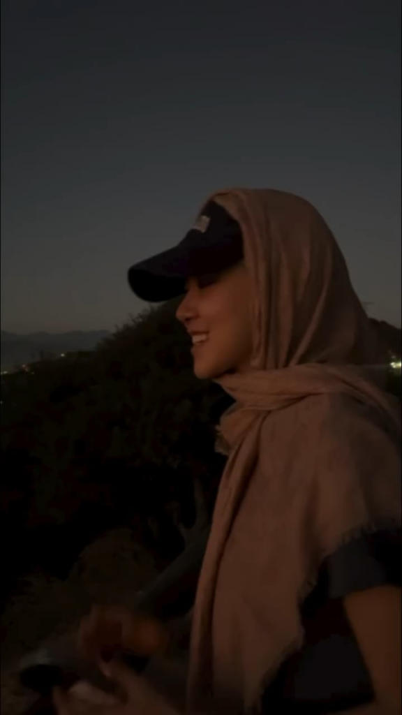 251207 - تحديث روزي (مصاصة الدماء) على الانستغرام