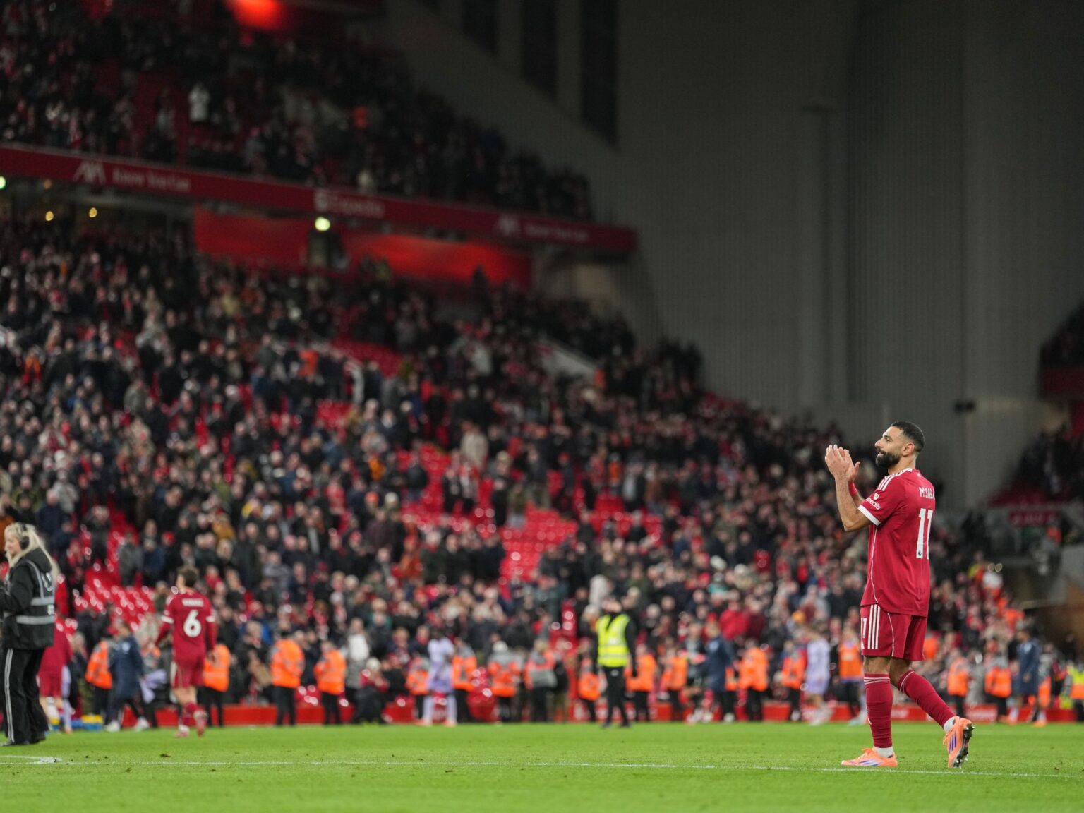 هل حُلت أزمة صلاح وليفربول بعد فيديو الفنان أحمد السقا؟ | رياضة هل حُلت أزمة صلاح وليفربول بعد فيديو الفنان أحمد السقا؟ | رياضة