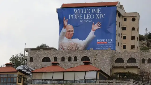 من بلدة عنايا بجبل لبنان 