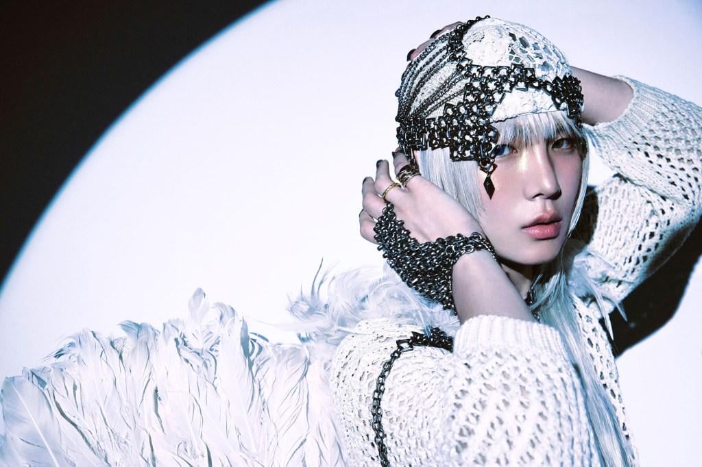 KEY (SHINee) - مفتاح SHINee في اتباع نهج عملي في جولته المنفردة الأولى في الولايات المتحدة: "أنا دائمًا أقول لنفسي ألا أحلم مثل المراهق" @ Billboard (251231) [ENG]