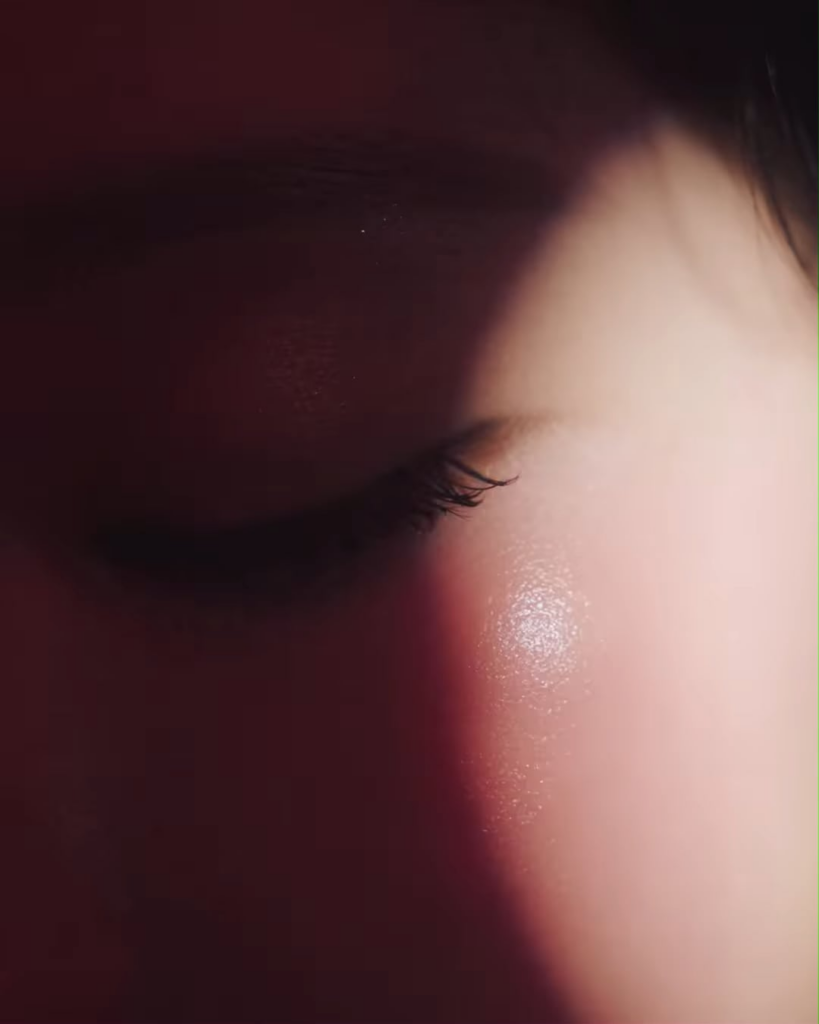 251222 شتاء لـ ELLE KOREA x espoir (غطاء متحرك للإصدار الرقمي لعام 2025)