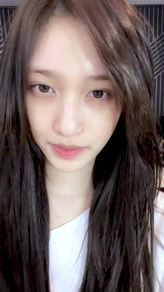 251230 تحديث TikTok الرسمي لـ IVE مع Leeseo - 3 2 1 Go!