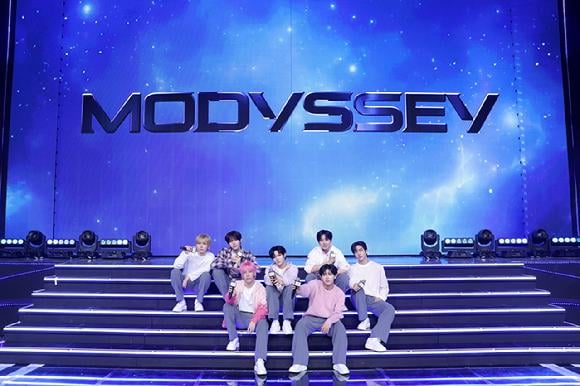 ستتم إدارة MODYSSEY تحت علامة تجارية جديدة تم تأسيسها بالاشتراك مع CJ ENM وNCC، وهي شركة تابعة لشركة JYP Entertainment.