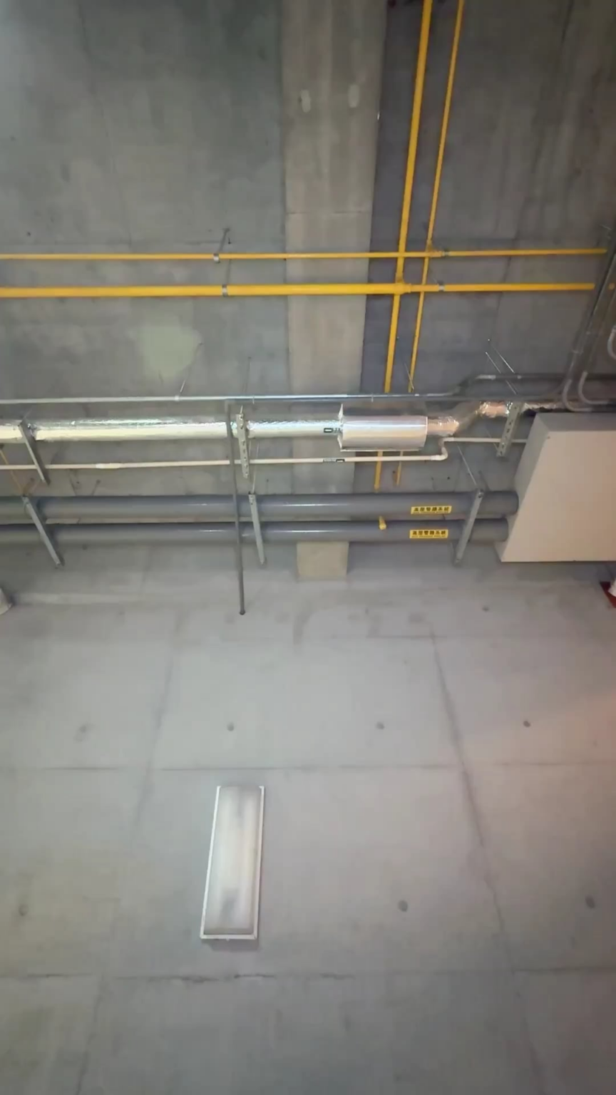 251208 تحديث LE SSERAFIM على التيك توك مع مياواكي ساكورا - تناول الطعام مع مونستا اكس جوهوني 🍝🖤 (تحدي السباغيتي)