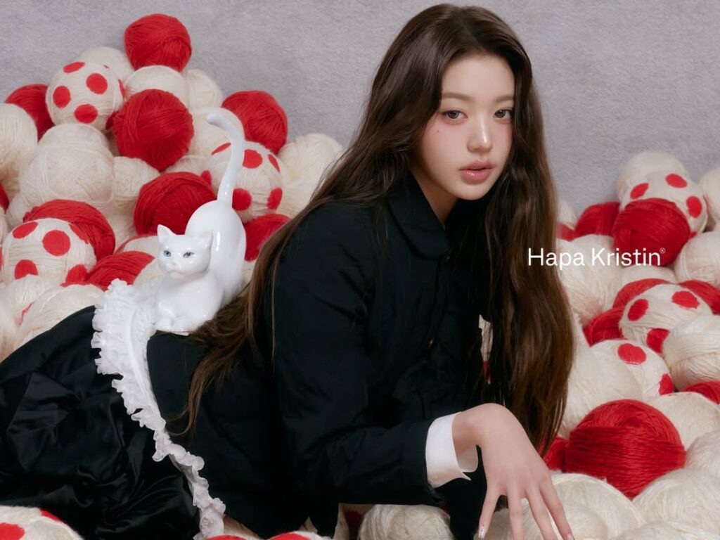 251208 وونيونغ - موقف القطة كريستين (هابا كريستين المصورة)