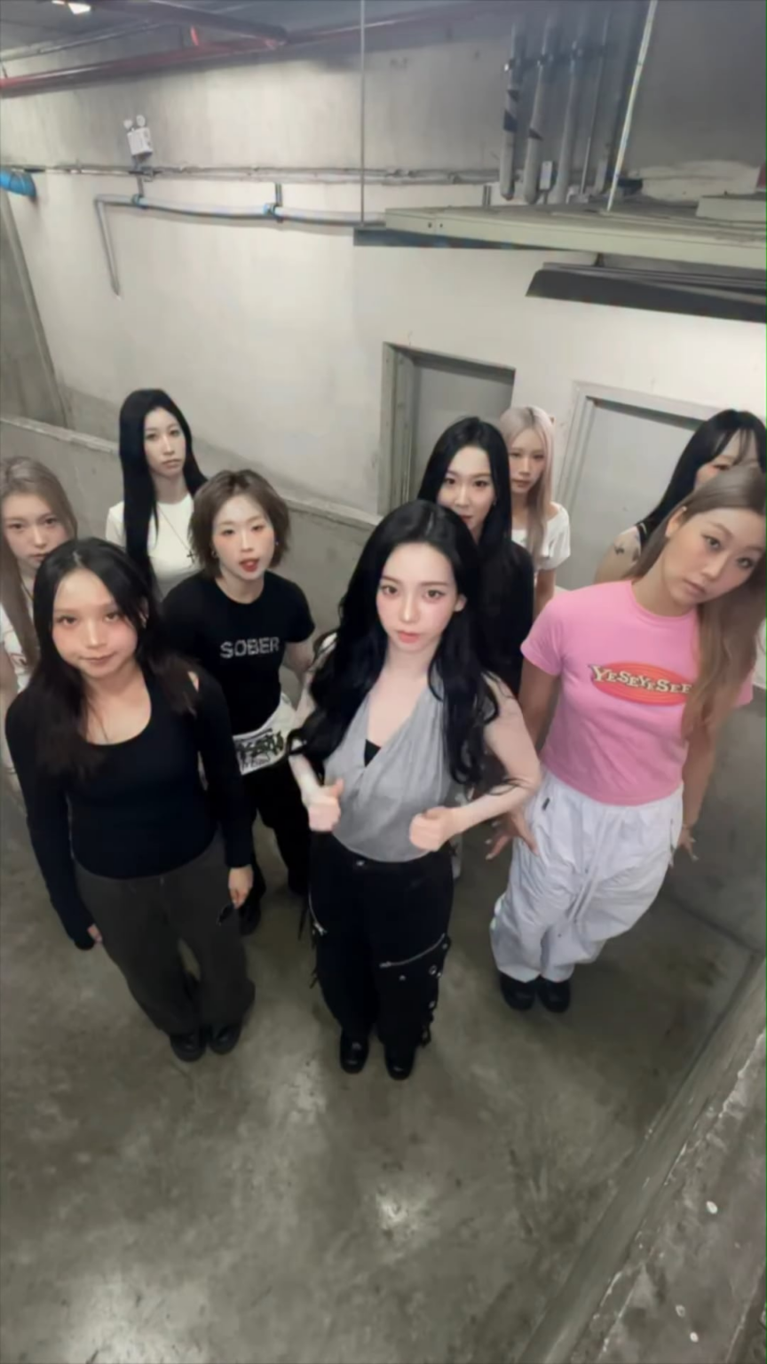 251202 aespa تحديث تيك توك مع كارينا - 𝕲𝖔𝖙 𝖒𝖊 𝖈𝖔𝖔𝖐𝖎𝖓'