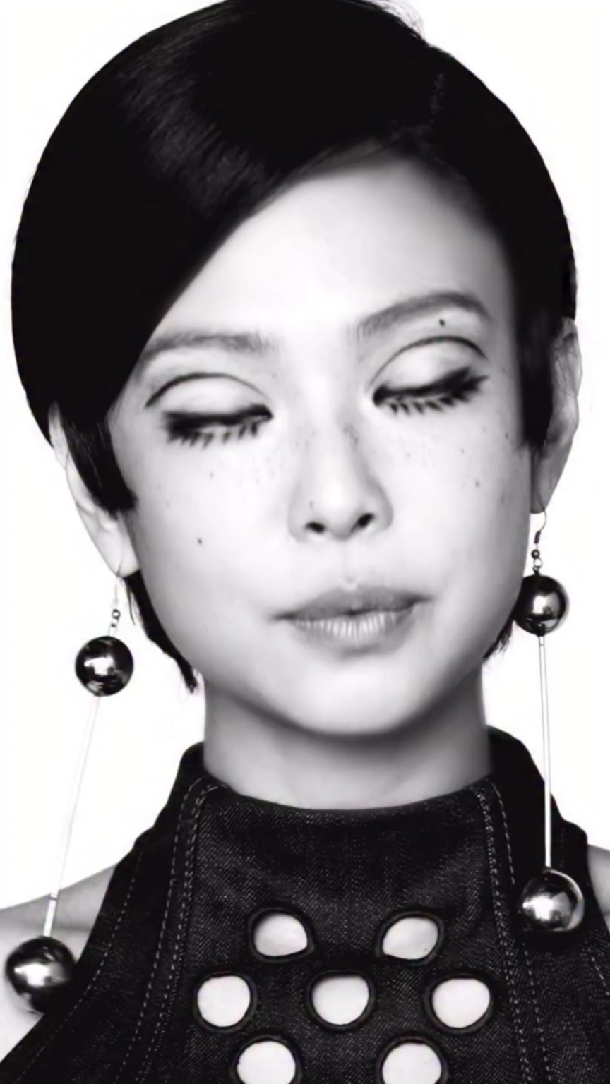 251231 جيني لمجلة V