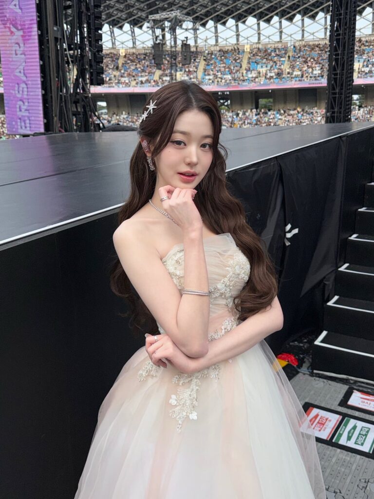 251207 تحديث تويتر الرسمي لـ IVE مع Wonyung