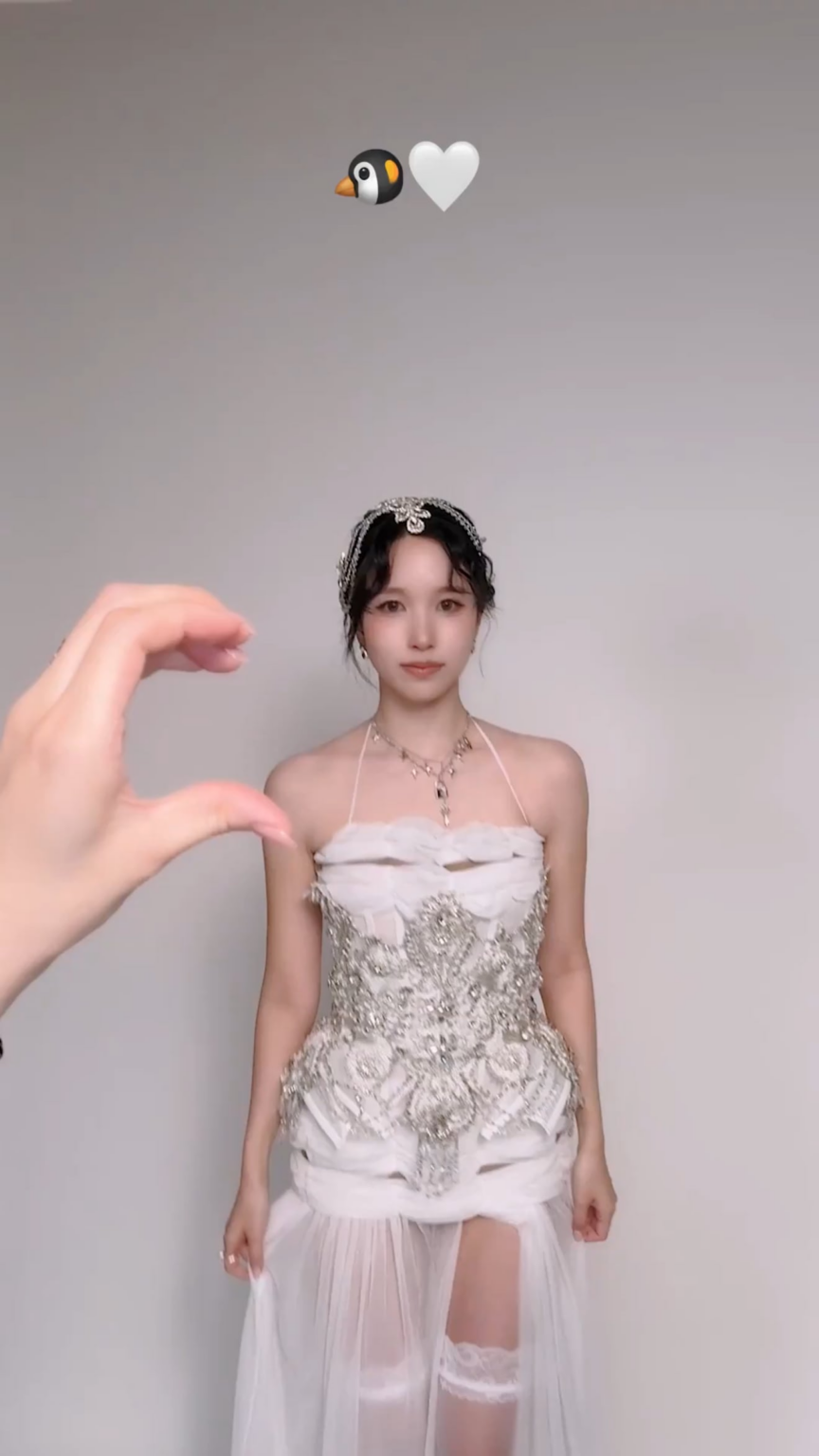 251215 تحديث تويتر اليابان - ❤️✩˖°⌖.꙳✩˖°⌖.꙳✩˖°⌖.꙳✩˖°⌖.꙳✩❤️ 𝑯𝒆𝒂𝒓𝒕 . ألبوم اليابان الأول『تشغيل』✧ 2026.02.04 إصدار الألبوم