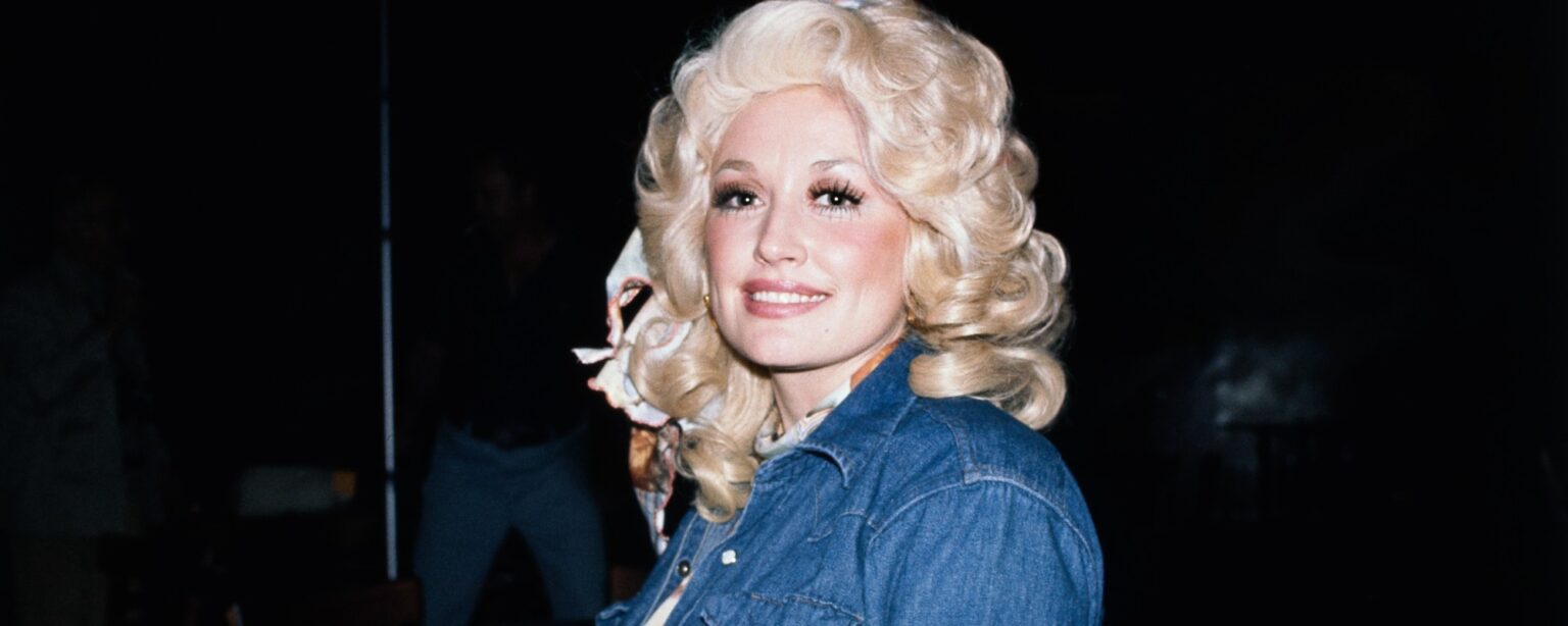 3 أغاني ريفية من عام 1979 لم يعد أحد يتذكرها بعد الآن (ولكن ينبغي عليه ذلك)