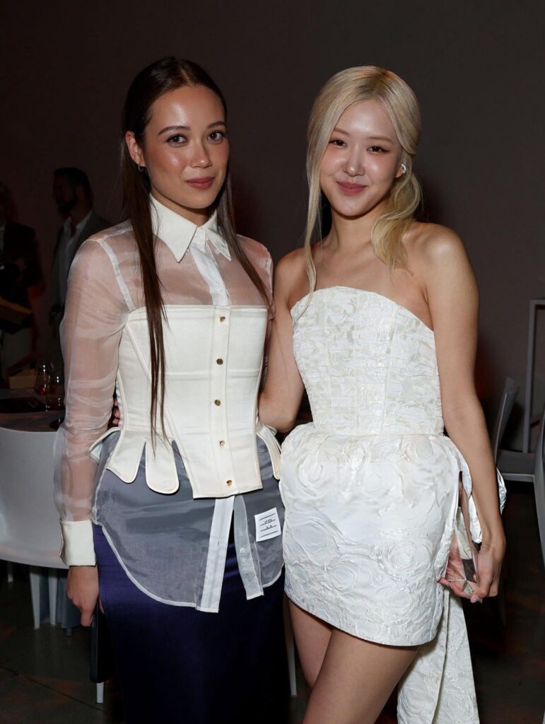 251206 روزي مع لوفي في حدث صانعي الأغاني في Variety