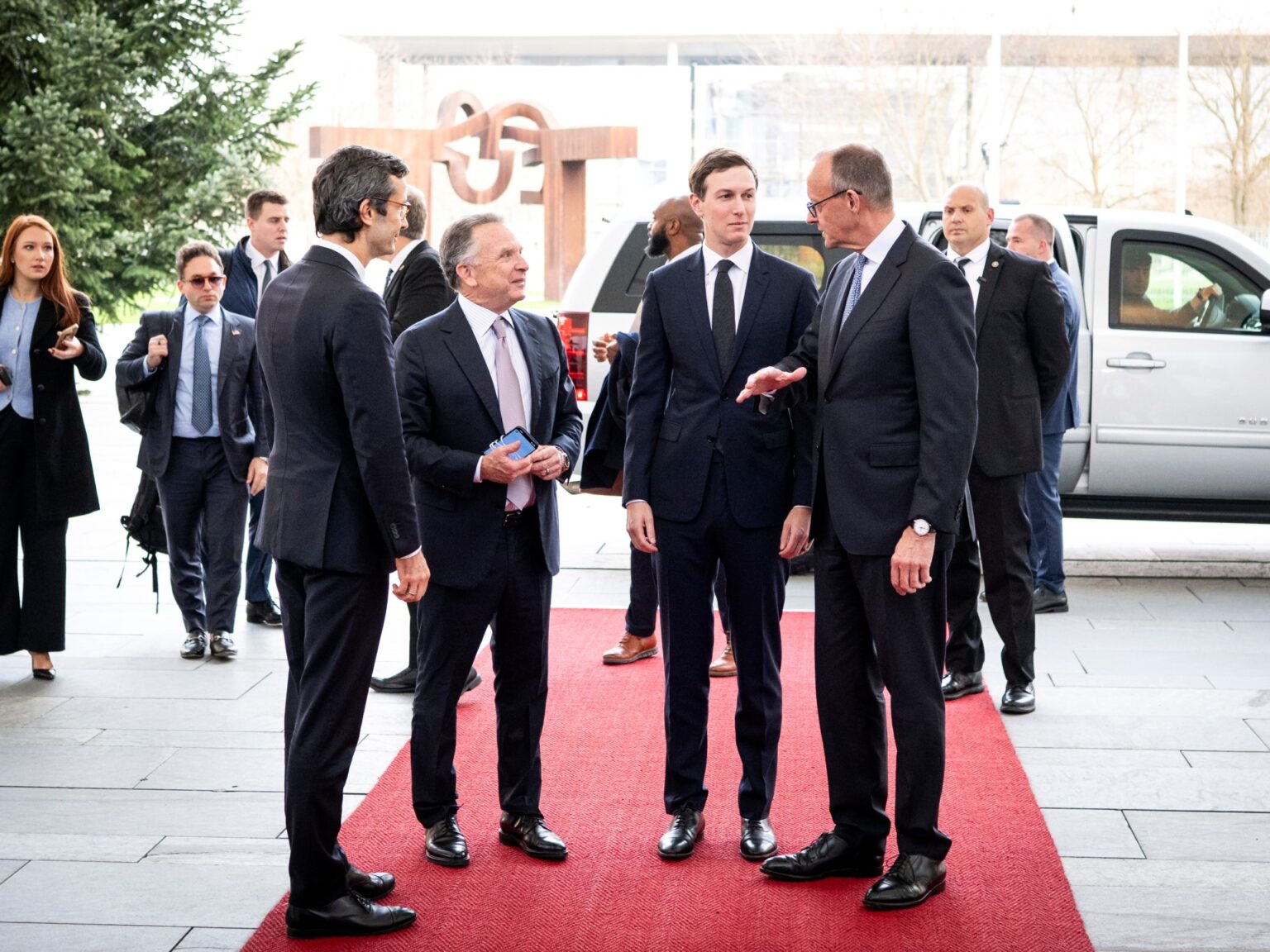 تقدم في محادثات السلام الأوكرانية وزيلنسكي يطالب بضمانات | أخبار