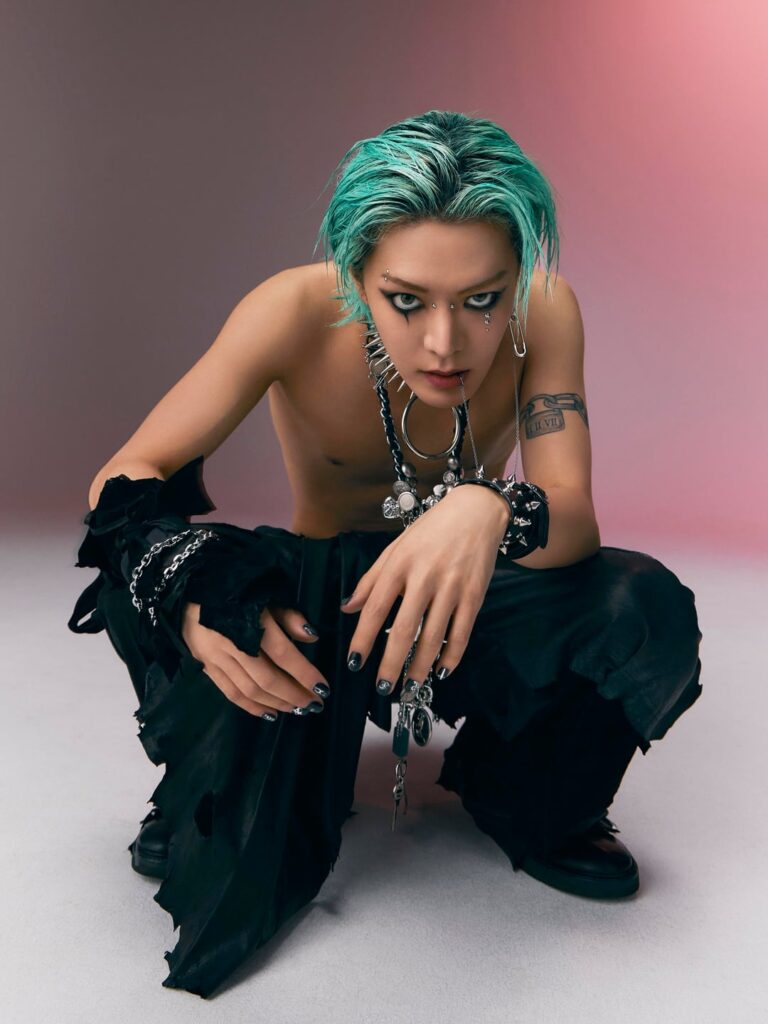 Yuta (NCT) - الألبوم الكامل الأول: PERSONA (صور تشويقية - إصدار محدود - إصدار Venom)