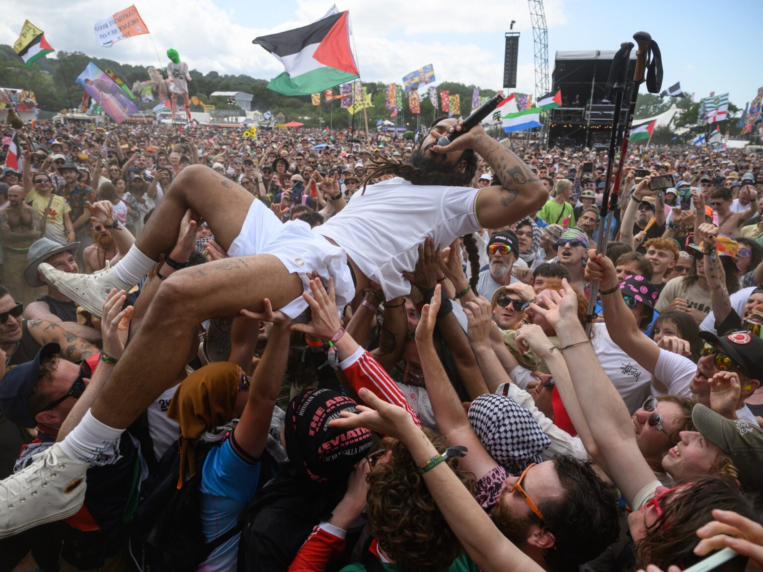 الشرطة البريطانية: لا إجراء ضد فرقة بوب فيلان | أخبار